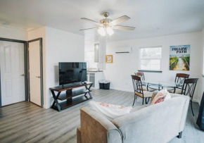 Gorgeous Upstairs Studio with Patio and Laundry